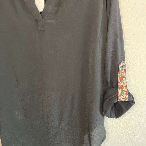Anthropologie Porridge Aiden Black Roll Tab Sleeve Floral Detail NWT - Size 1X - Picture 5 of 9